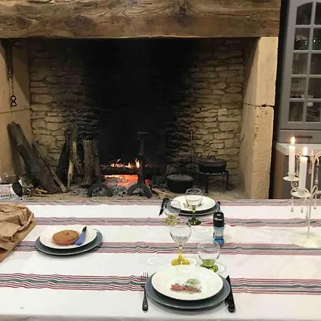 Chez Renou Et Prosperou Maison Typique Du Sarladait Saint-Genies