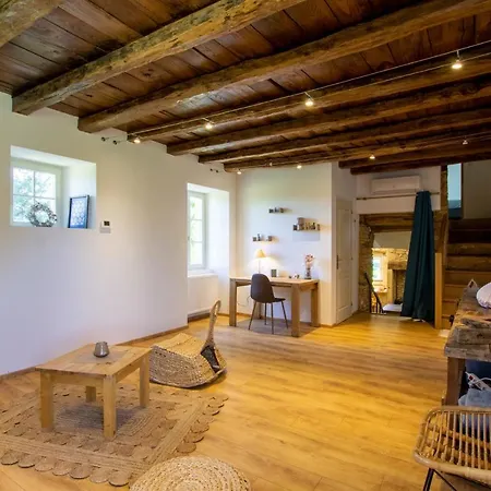 Chez Renou Et Prosperou Maison Typique Du Sarladait Vakantiehuis Saint-Genies