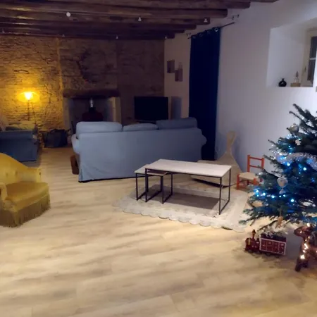 Chez Renou Et Prosperou Maison Typique Du Sarladait Saint-Genies