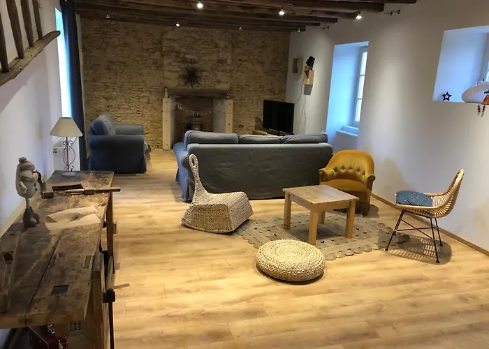 Дом отдыха Chez Renou Et Prosperou Maison Typique Du Sarladait Saint-Genies