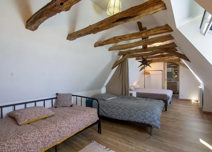 Casa de Férias Chez Renou Et Prosperou Maison Typique Du Sarladait Saint-Genies